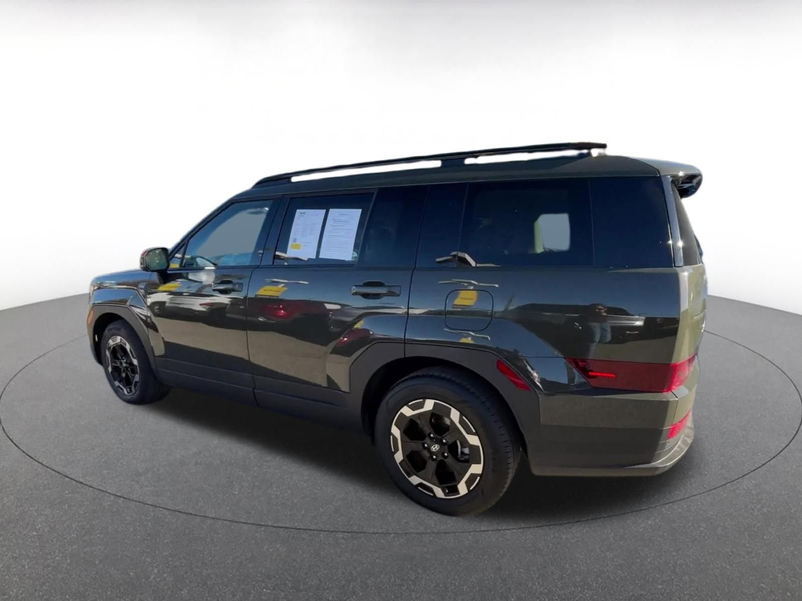 Used 2025 Hyundai Santa Fe SEL image 10