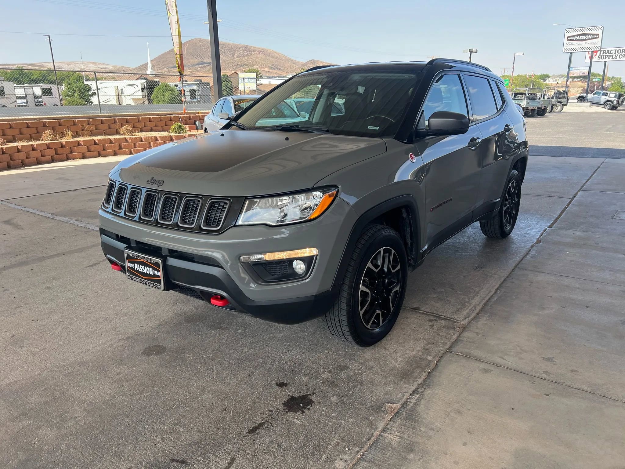 Used 2021 Jeep Compass Trailhawk w/ Convenience Group image 1