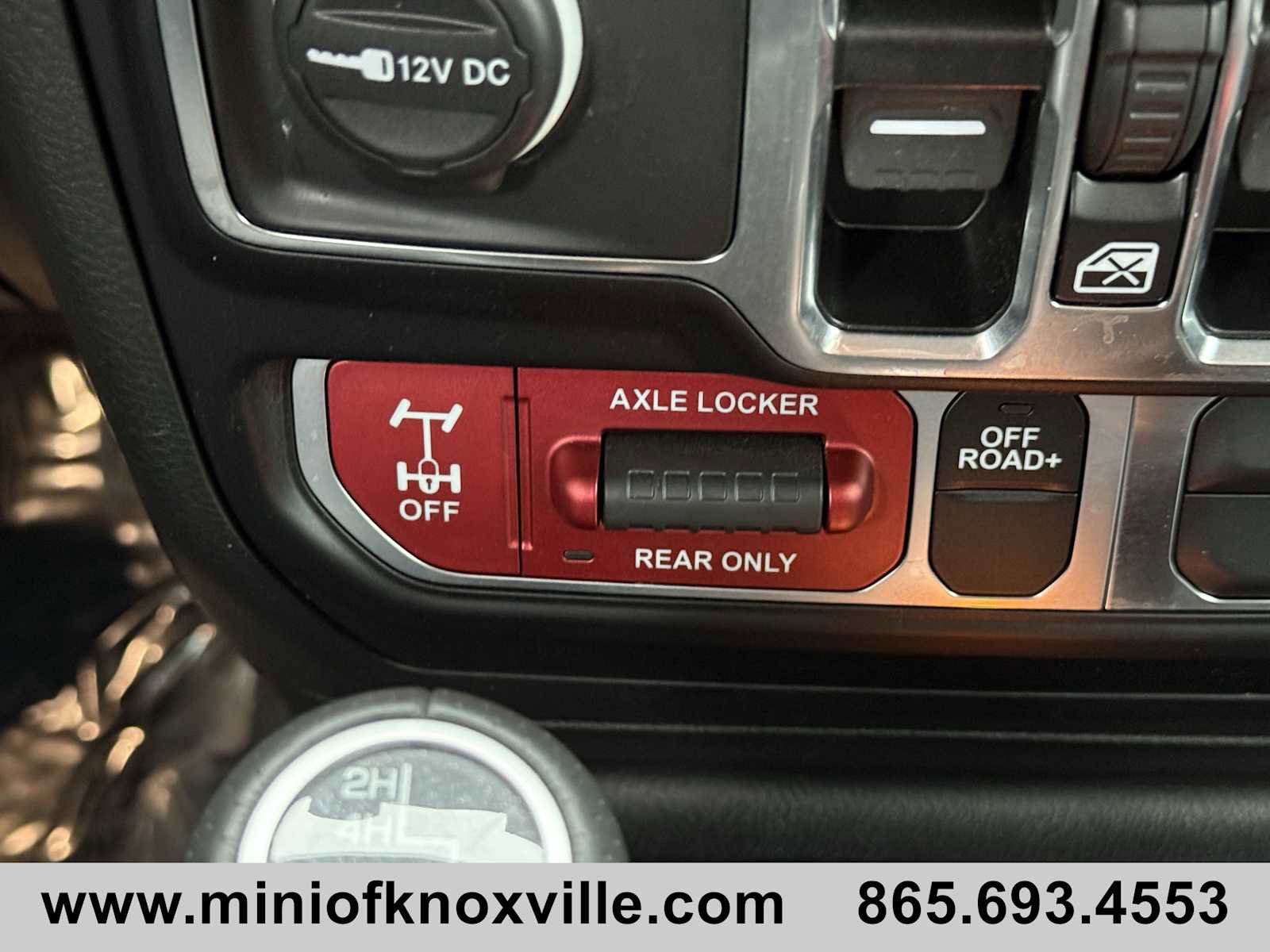 Used 2023 Jeep Gladiator Mojave w/ Cold Weather Group image 22