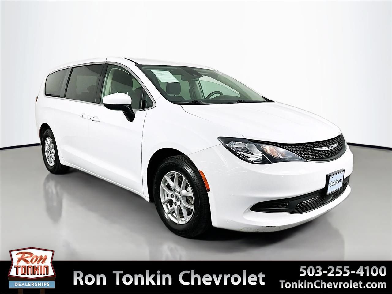 Used 2023 Chrysler Voyager LX