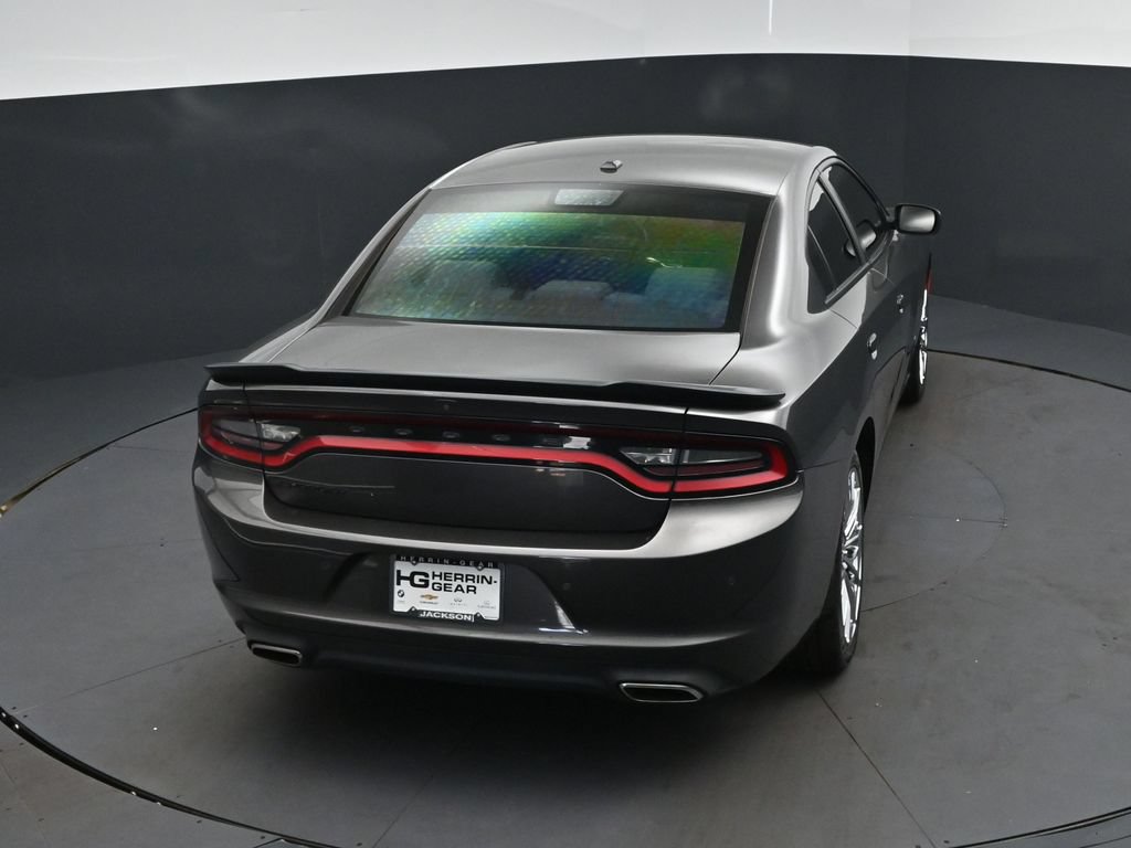 Used 2020 Dodge Charger SXT w/ Blacktop Package RWD image 34