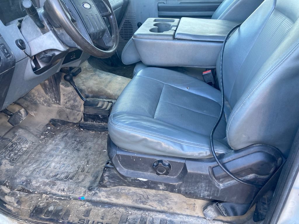 Used 2014 Ford F550 4x4 Regular Cab Super Duty image 15