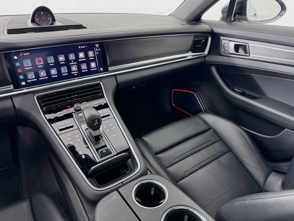 Certified 2023 Porsche Panamera Platinum Edition image 27
