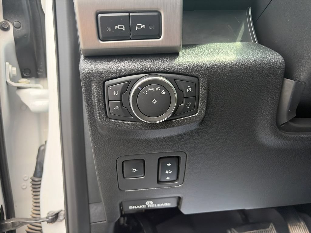 Used 2017 Ford F250 Platinum w/ Platinum Ultimate Package AWD/4WD image 20