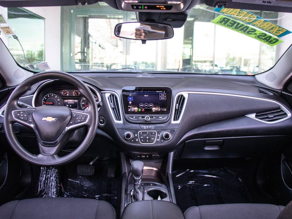 Used 2024 Chevrolet Malibu LT image 15