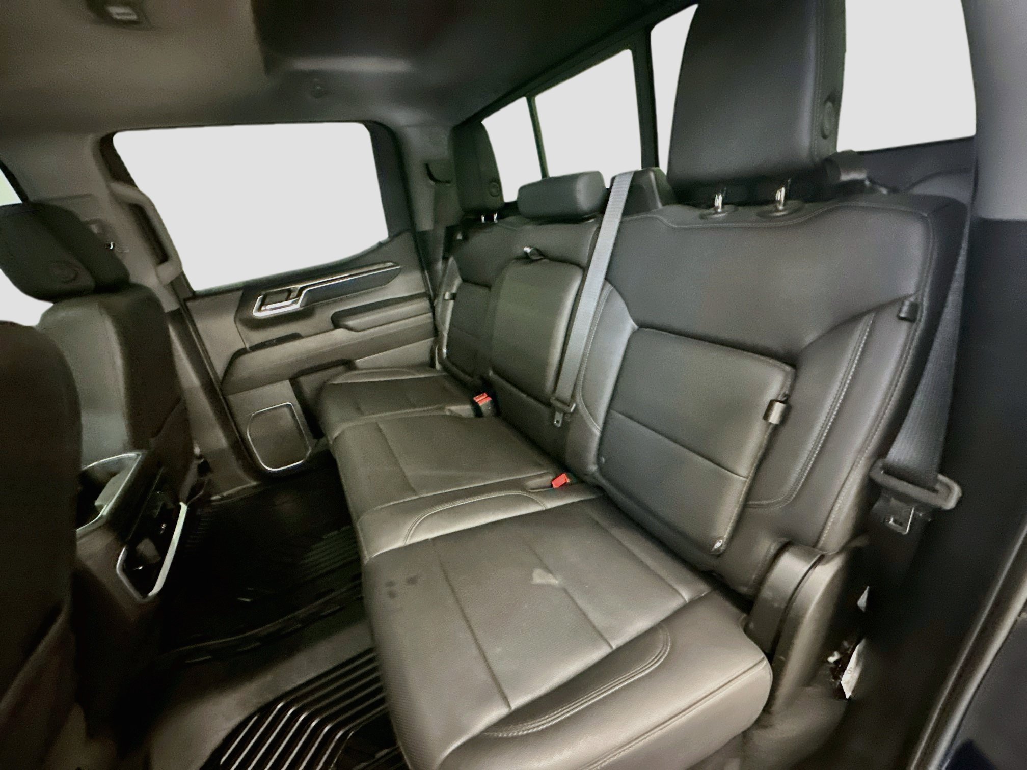 Used 2023 Chevrolet Silverado 1500 LTZ w/ LTZ Premium Package AWD/4WD image 30