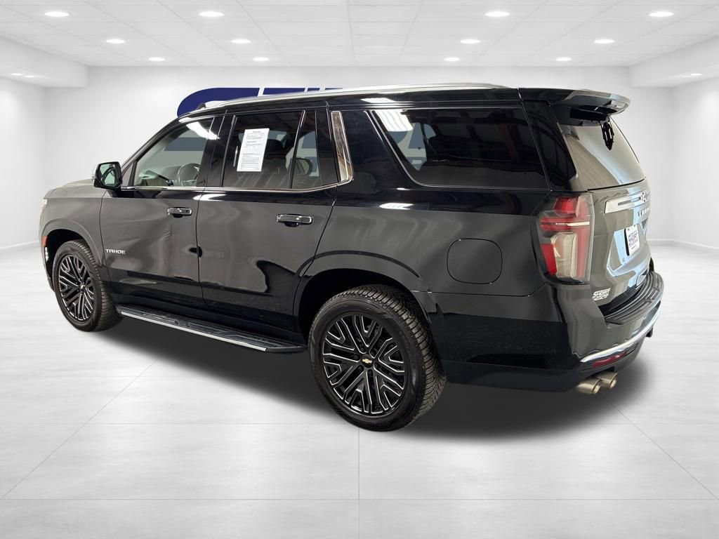 Used 2021 Chevrolet Tahoe Premier w/ Premium Package image 9