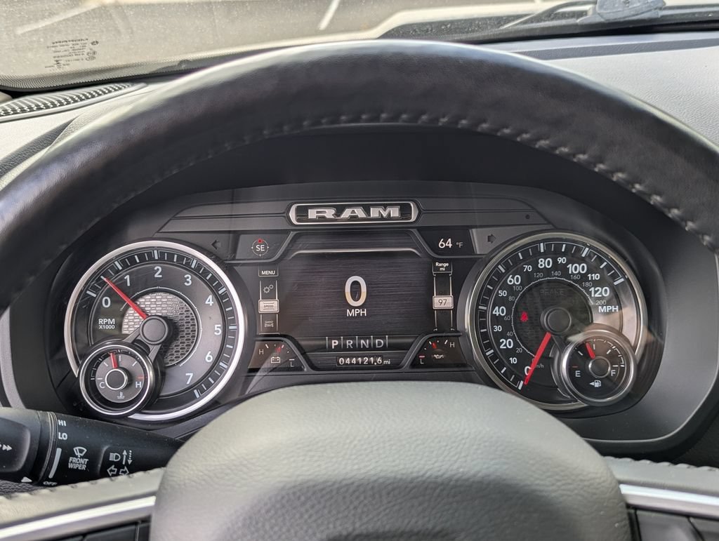 Used 2020 RAM 1500 Big Horn AWD/4WD image 14
