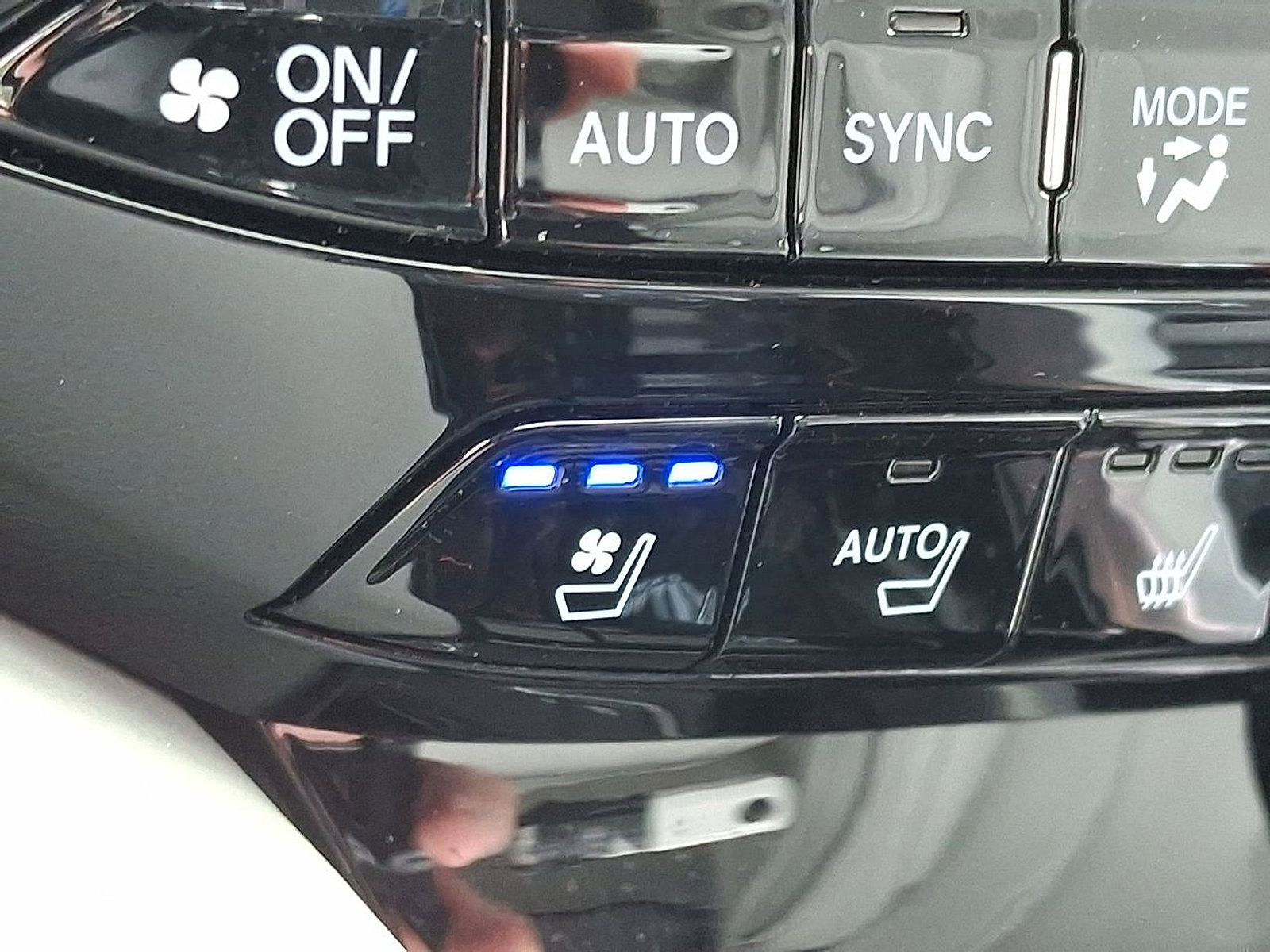 Used 2023 Acura MDX w/ Advance Package image 20