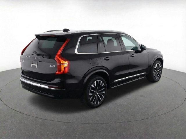 New 2026 Volvo XC90 B6 Plus w/ Protection Package Premier AWD/4WD image 32