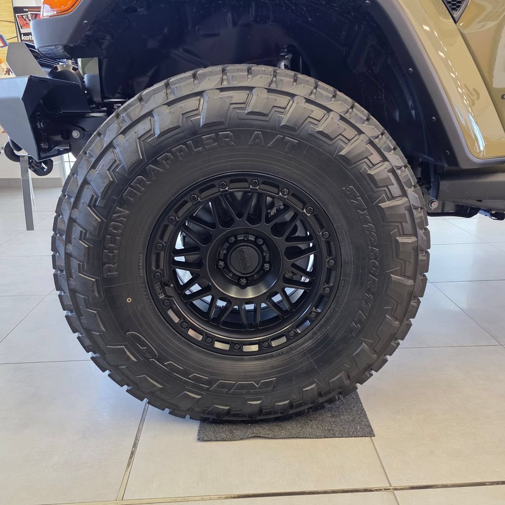 New 2026 Jeep Gladiator Sport AWD/4WD image 7