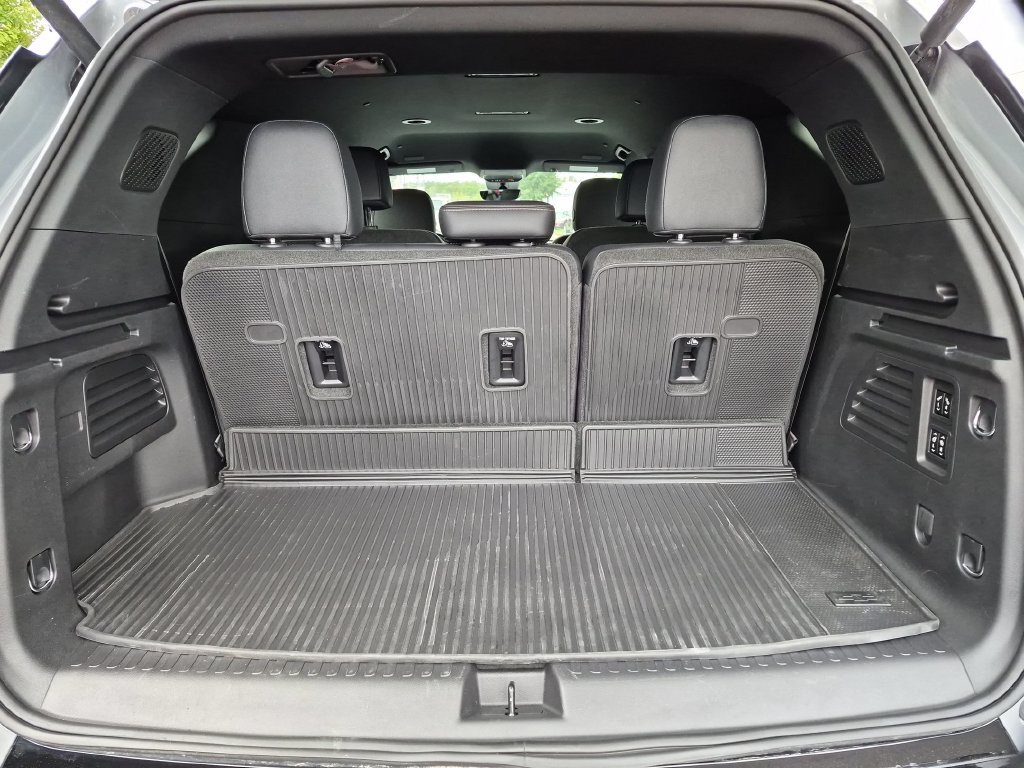 Certified 2026 Chevrolet Traverse High Country w/ LPO, Floor Liner Package AWD/4WD image 26