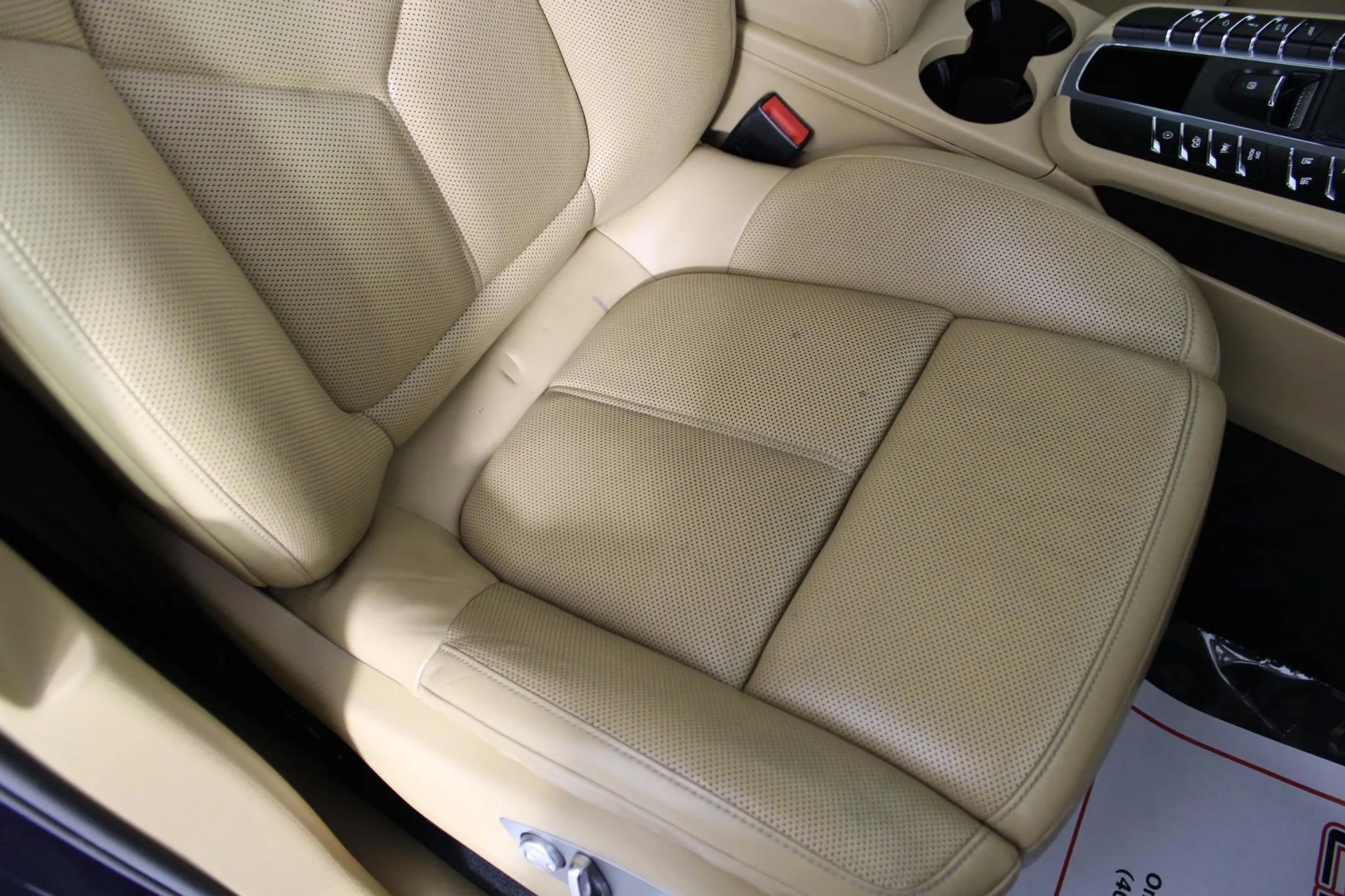 Used 2018 Porsche Macan Sport Edition image 38