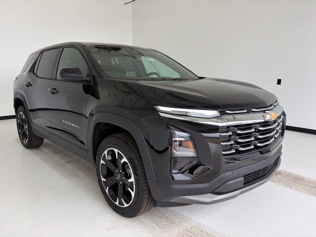 New 2027 Chevrolet Equinox LT w/ LPO, Floor Liner Package FWD image 13