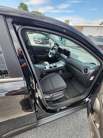 Certified 2023 Hyundai Kona SEL FWD image 8