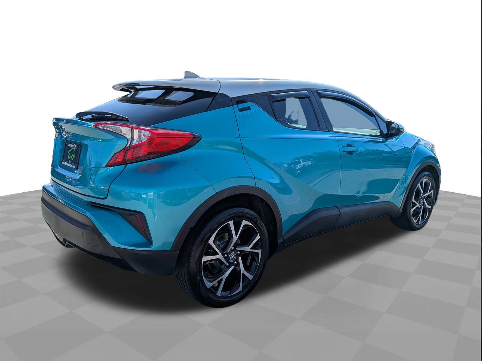 Used 2018 Toyota C-HR XLE image 4