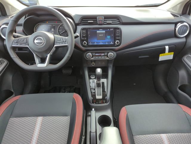 New 2025 Nissan Versa SR w/ Trunk Package image 14