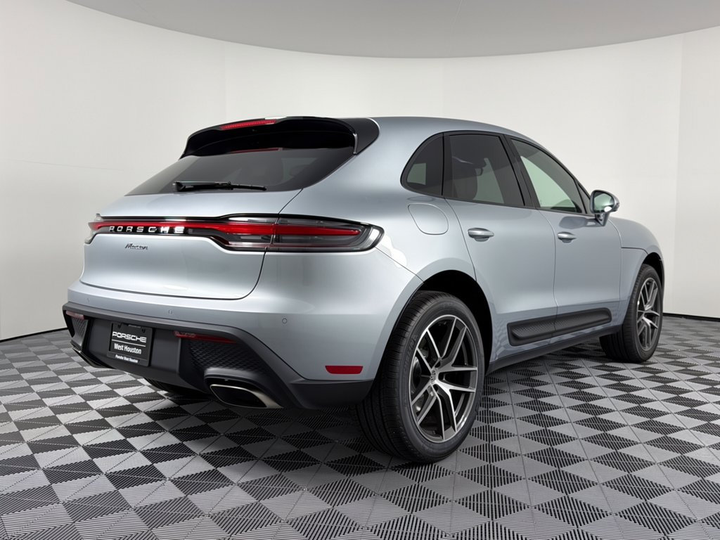 New 2026 Porsche Macan AWD/4WD image 9