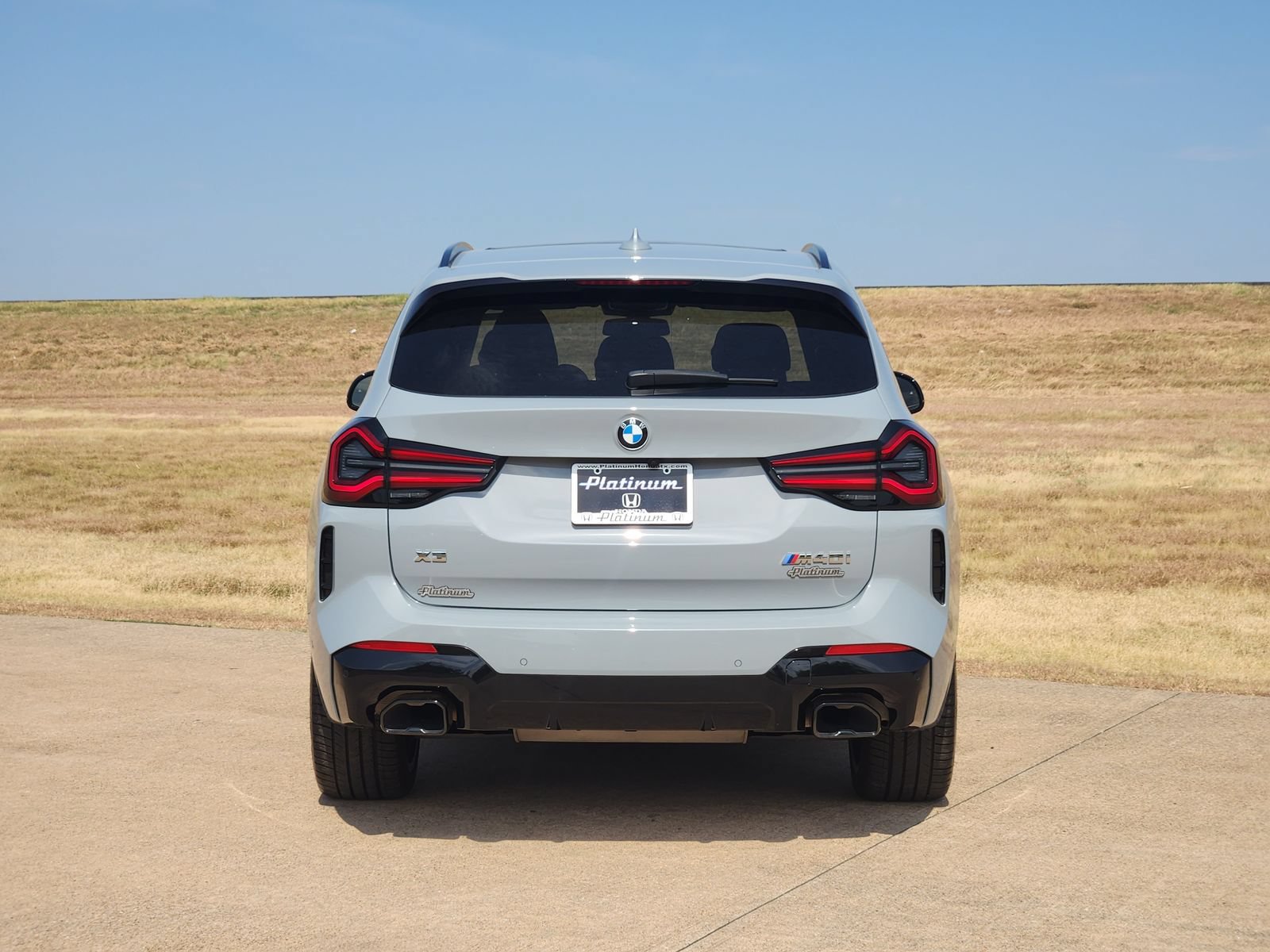 Used 2024 BMW X3 M40i w/ Parking Assistance Package AWD/4WD image 8