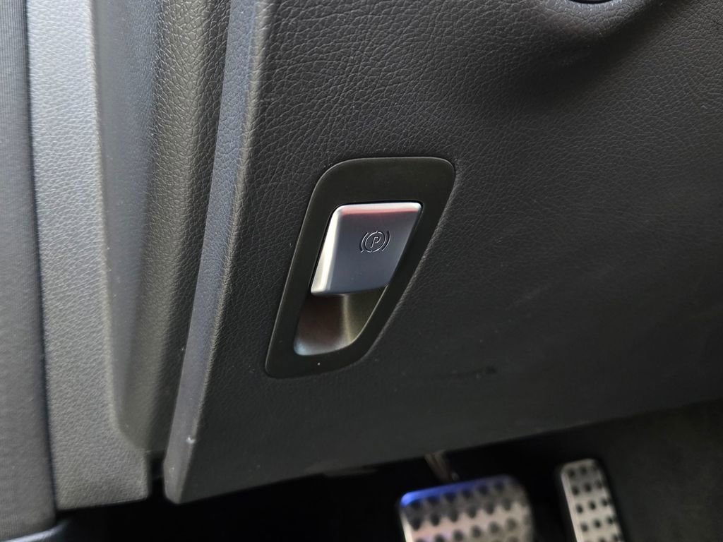 Used 2022 Mercedes-Benz GLC 300 image 20