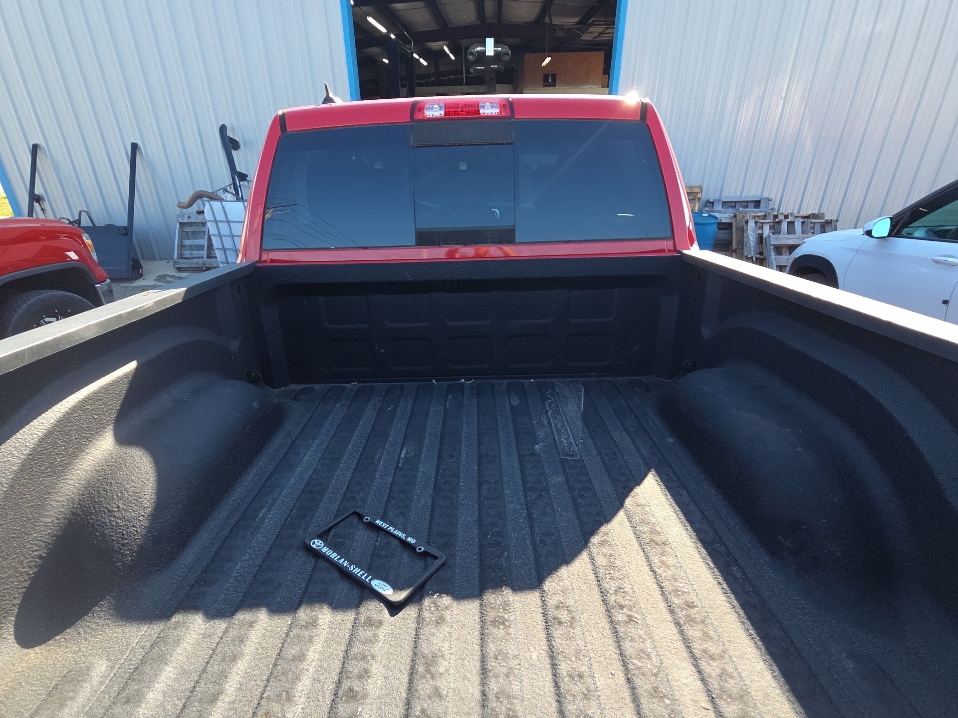 Used 2017 RAM 1500 Laramie w/ Convenience Group AWD/4WD image 6