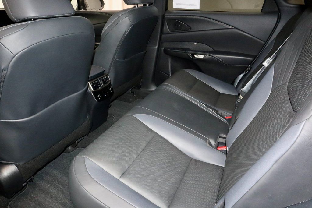 Used 2024 Lexus RX 350 Premium w/ Accessory Package (Z1) image 22