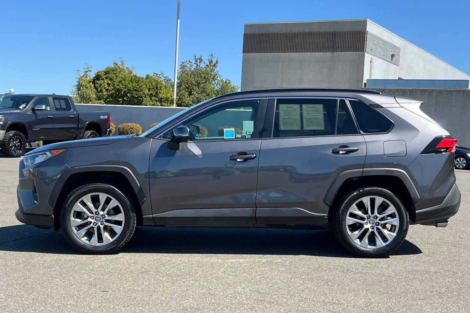 Certified 2021 Toyota RAV4 XLE Premium AWD/4WD image 9