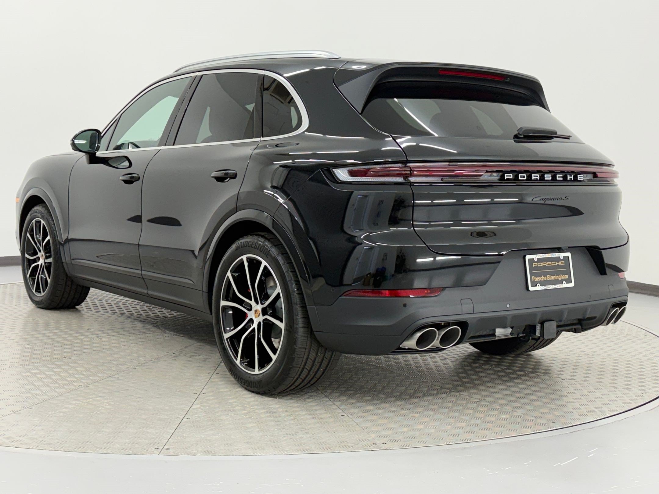 New 2026 Porsche Cayenne S AWD/4WD image 3