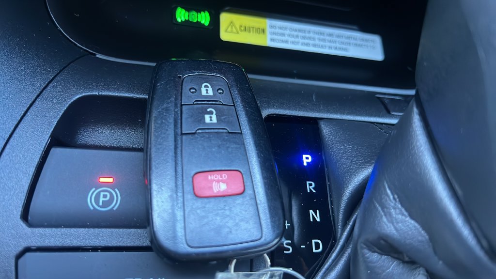 Used 2024 Toyota RAV4 AWD Hybrid image 22