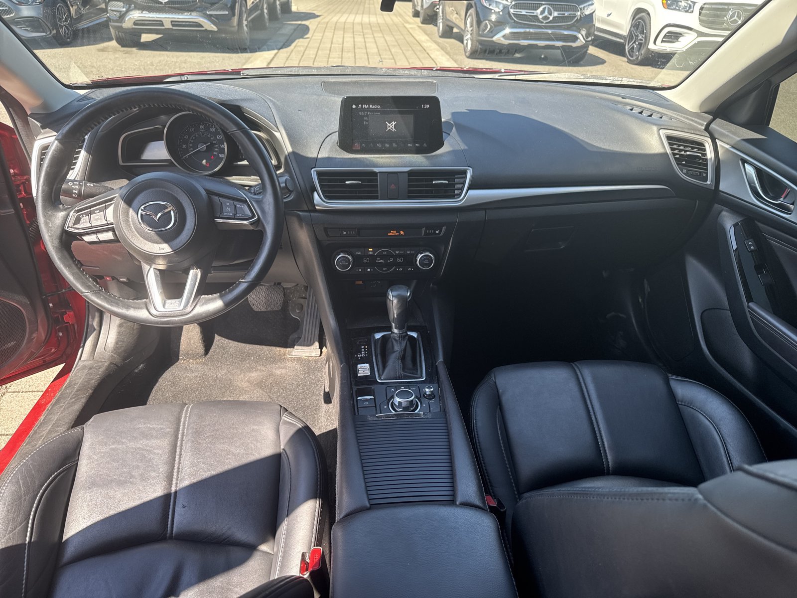 Used 2018 MAZDA MAZDA3 Touring FWD image 22
