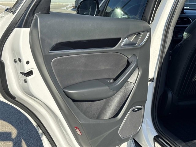 Used 2018 Audi Q3 2.0T Premium Plus w/ S Line Competition Package image 12