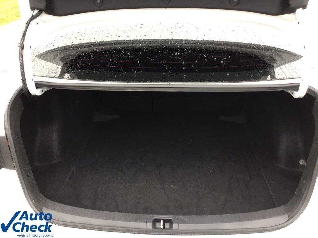 Used 2024 Toyota Corolla LE image 6