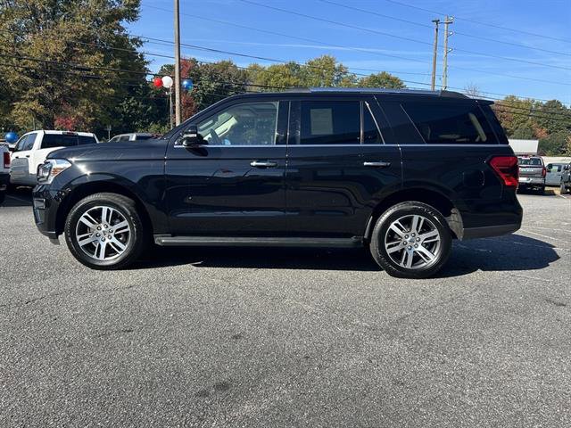 Used 2024 Ford Expedition Limited image 3