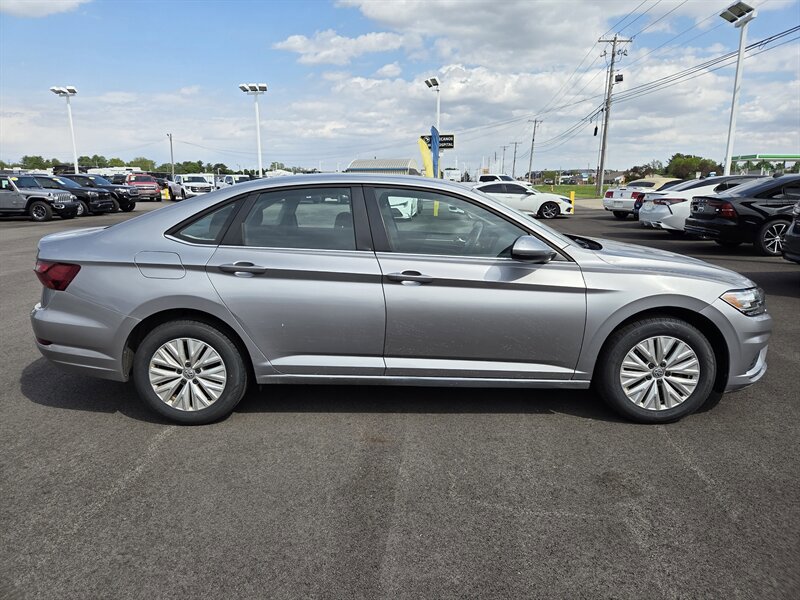 Used 2020 Volkswagen Jetta S FWD image 2