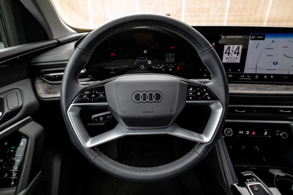 Used 2025 Audi Q5 Premium w/ Convenience Package AWD/4WD image 13