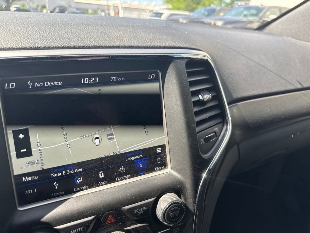 Used 2018 Jeep Grand Cherokee Altitude AWD/4WD image 11