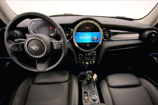 Used 2022 MINI Cooper SE image 16