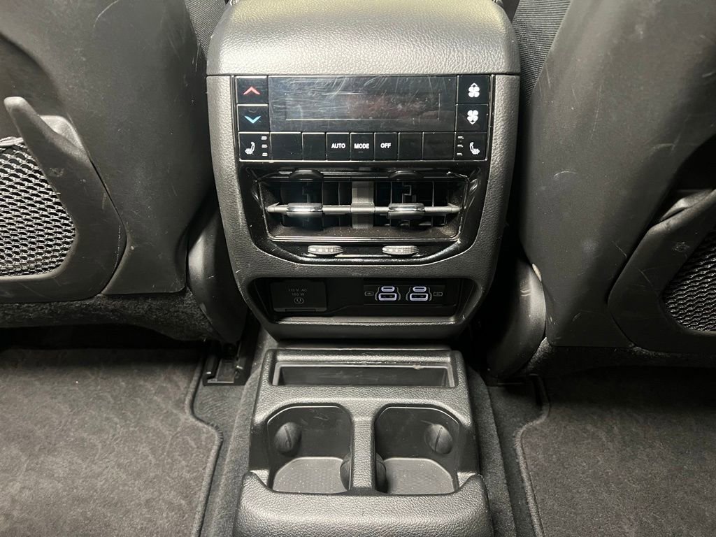 Used 2024 Jeep Grand Cherokee L Limited image 22