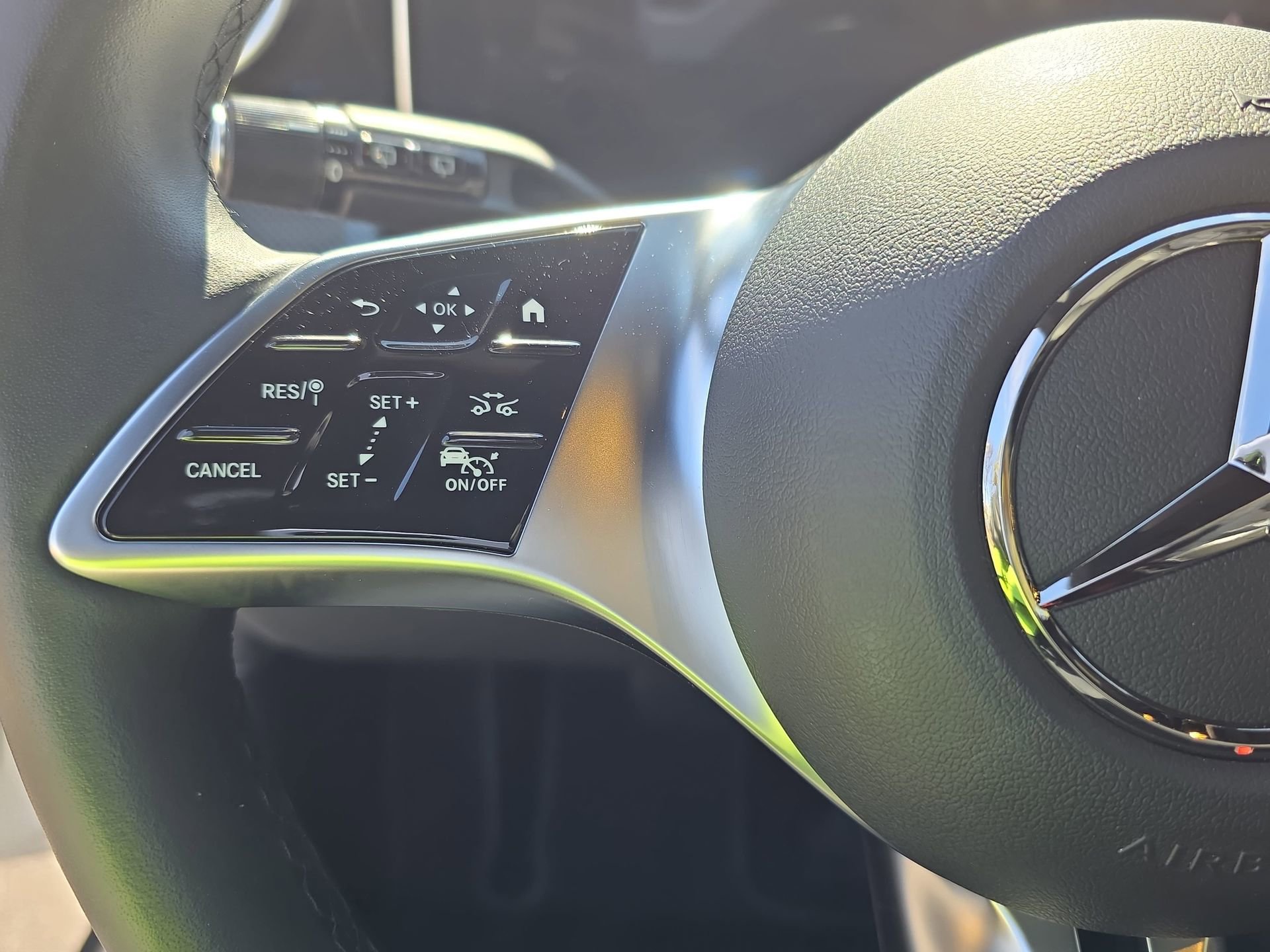 Certified 2025 Mercedes-Benz GLC 300 4MATIC image 17