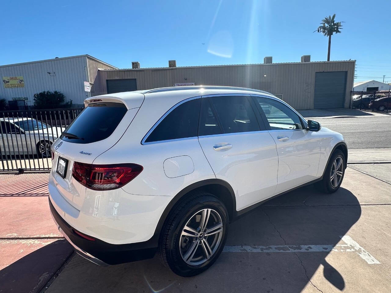 Used 2020 Mercedes-Benz GLC 300 4MATIC image 4