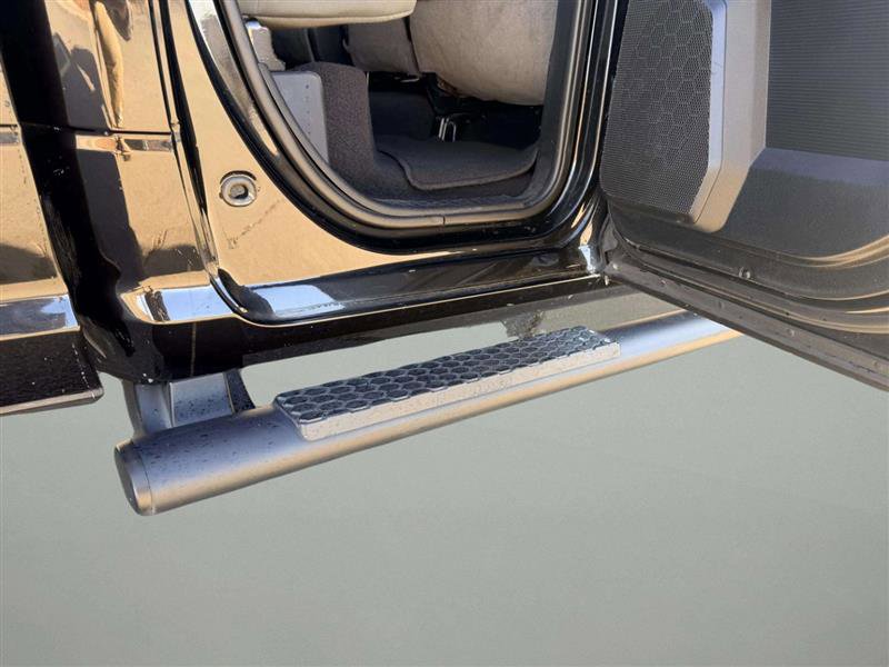 Used 2018 RAM 1500 Express w/ Black Ram 1500 Express Group image 22