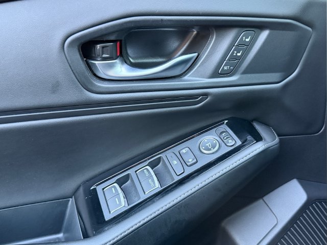 Used 2025 Honda Accord Touring image 13