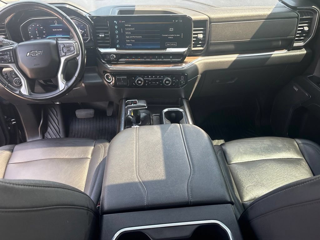 Used 2024 Chevrolet Silverado 1500 LT Trail Boss w/ LT Trail Boss Premium Package AWD/4WD image 38