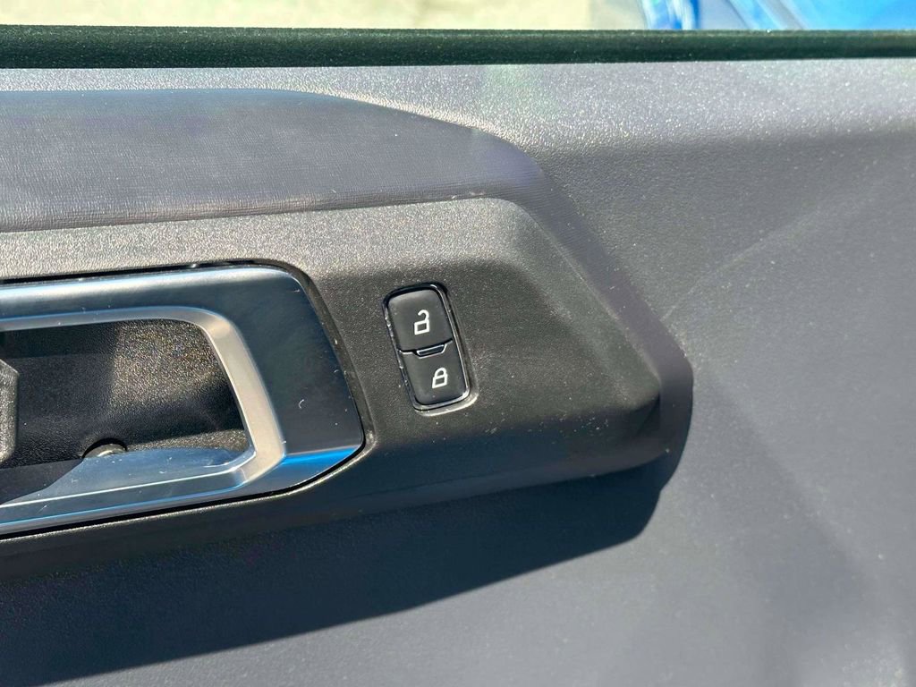 Used 2025 Ford Bronco Badlands AWD/4WD image 17