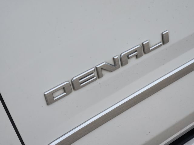 Used 2019 GMC Yukon XL Denali w/ Denali Ultimate Package image 12