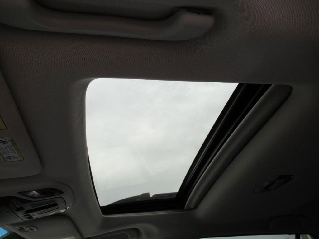 Used 2020 Subaru Outback Limited image 4