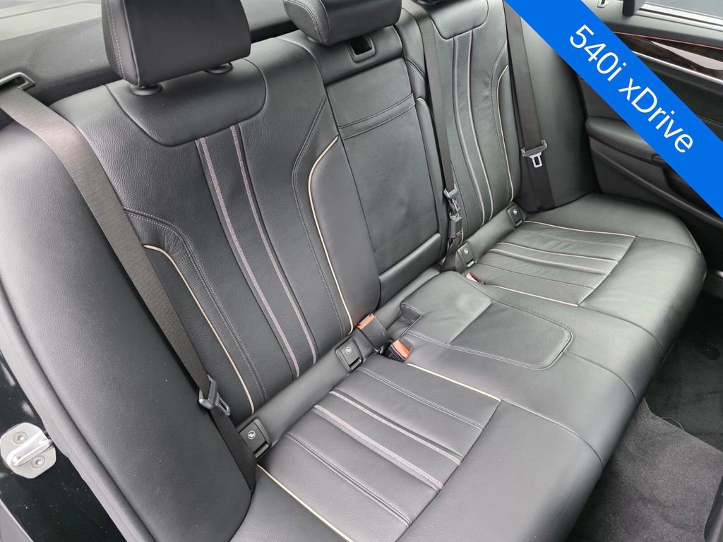 Used 2019 BMW 540i xDrive w/ M Sport Package AWD/4WD image 28
