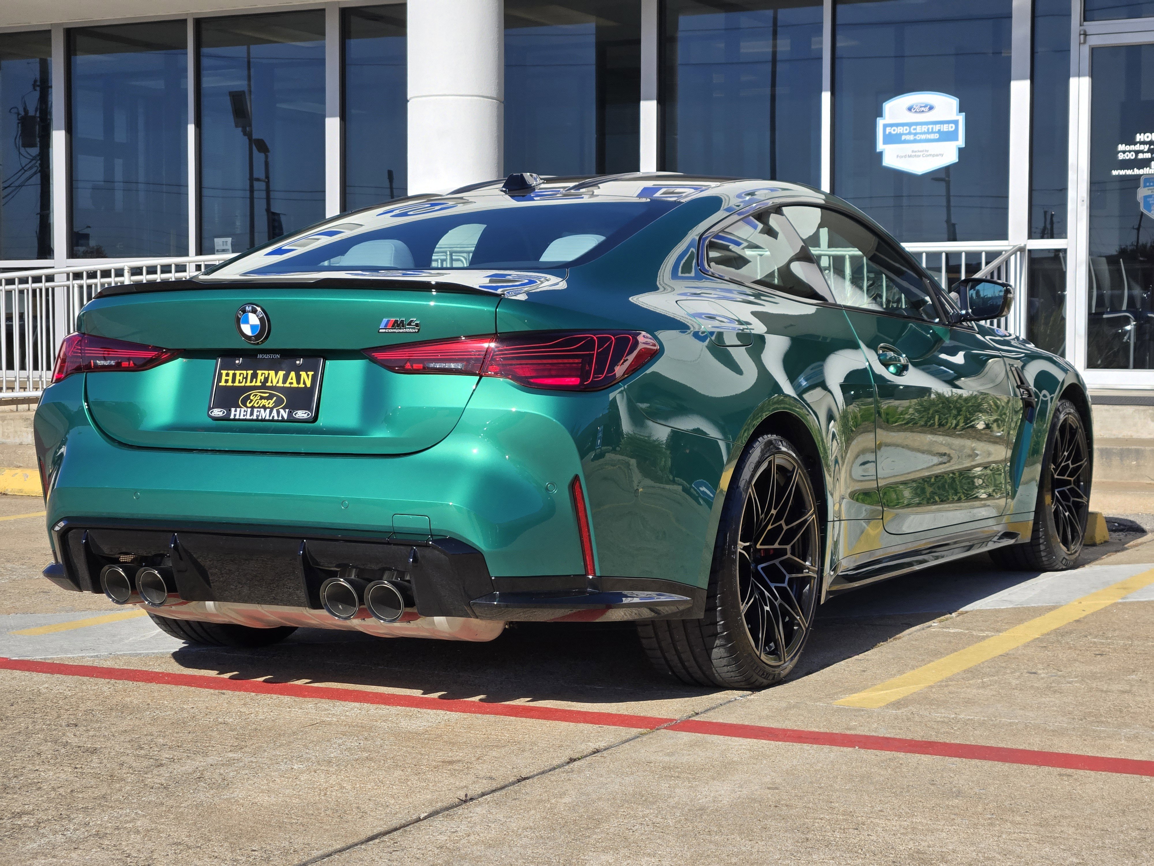 Used 2025 BMW M4 Competition w/ Executive Package image 3