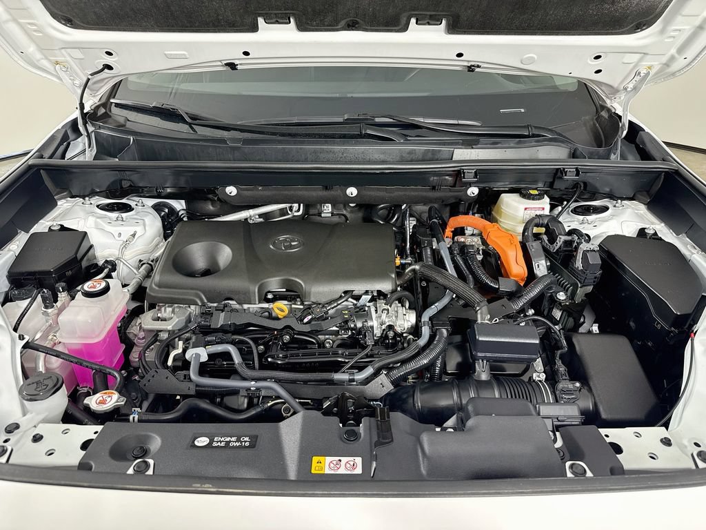 Certified 2024 Toyota RAV4 LE AWD/4WD image 31