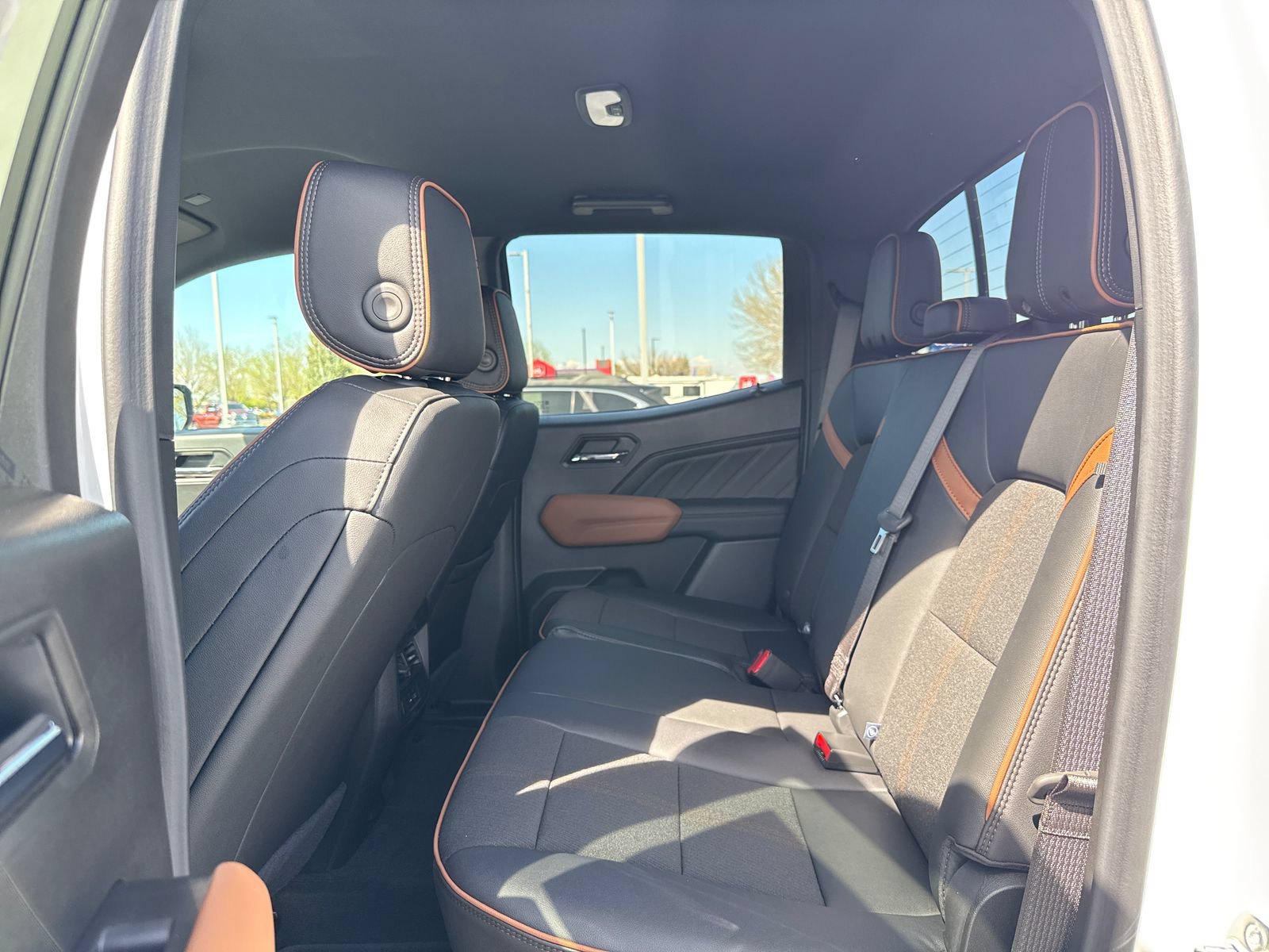 New 2026 GMC Canyon AT4 AWD/4WD image 40